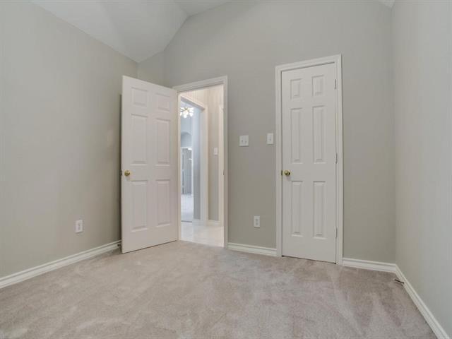 Building Photo - 8421 Gateway Dr