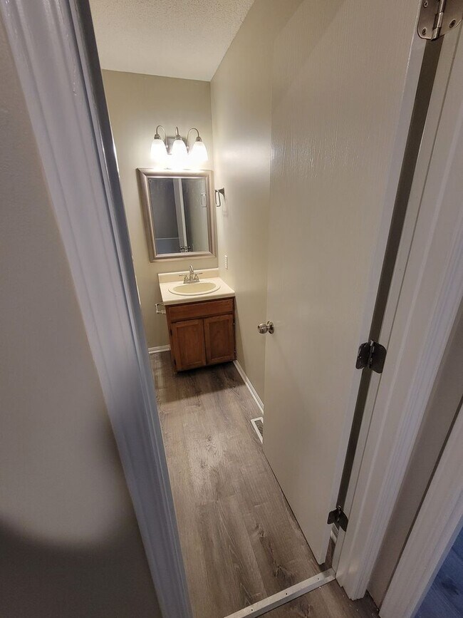 Building Photo - 630-632 W. Country Squire Ct.