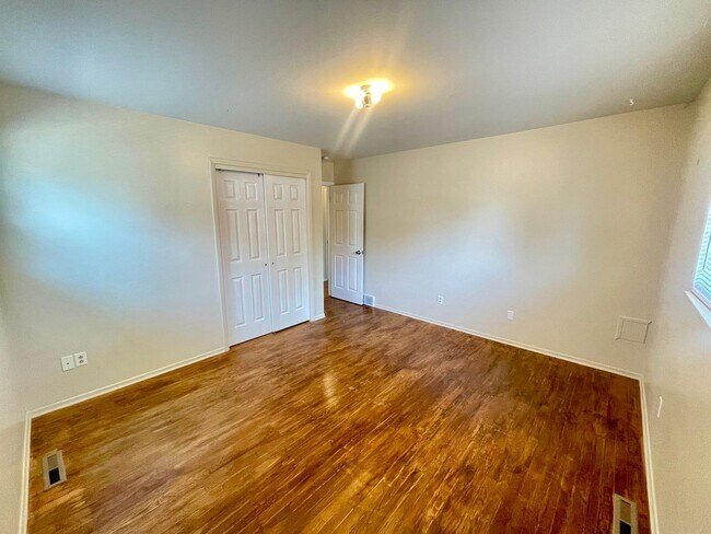 Building Photo - Charming 3 Bed, 2 Bath Home Near CSU & Old Town Fort Collins!