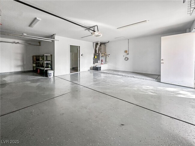Building Photo - 1443 Basin View Cir
