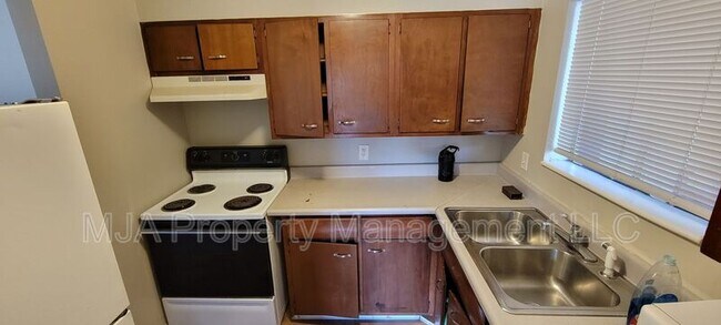 Building Photo - 2640 W 3800 S