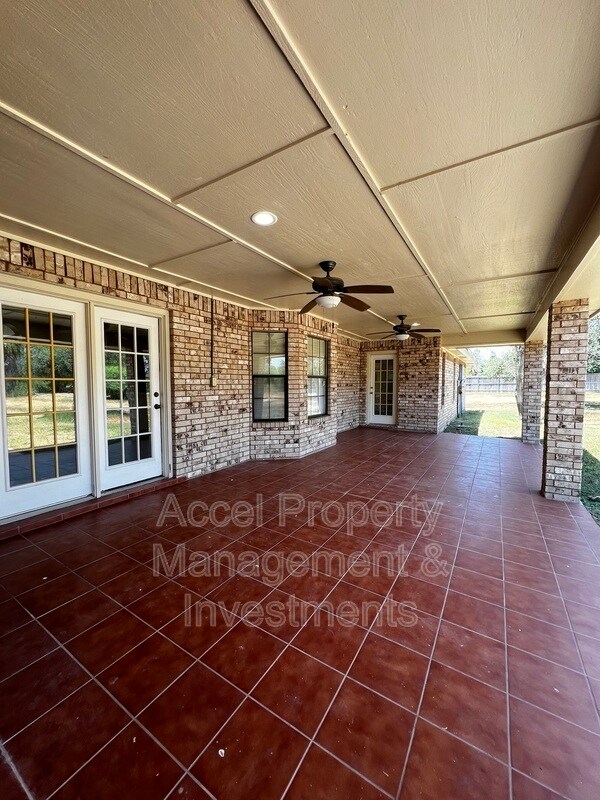 Building Photo - 1703 Sunrise
