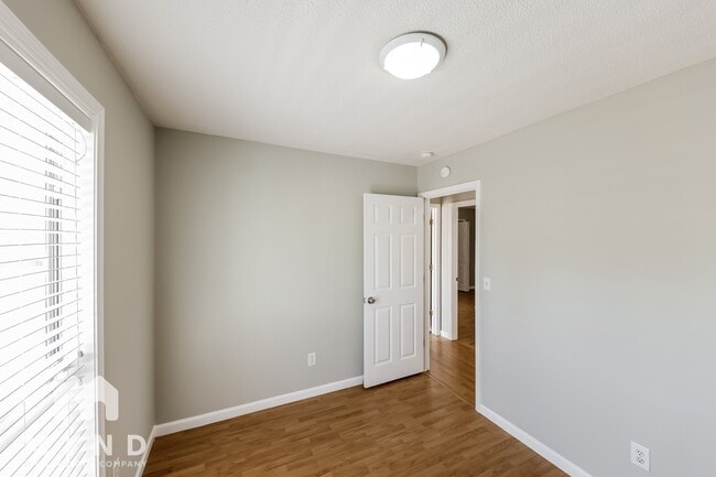 Building Photo - 1017 Mountain Dr