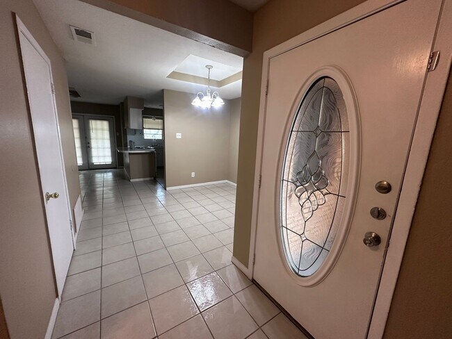 Building Photo - 3 Bedroom House on the Southside For Rent | Corpus Christi