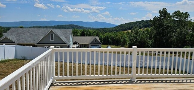 Building Photo - 42 Mcilwee Ln