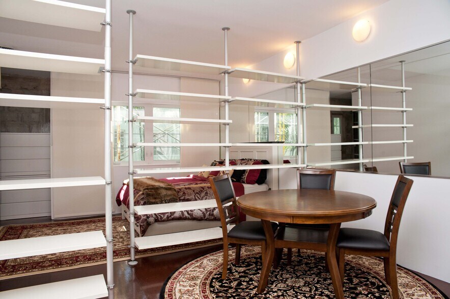 Building Photo - 1573 Pennsylvania Ave