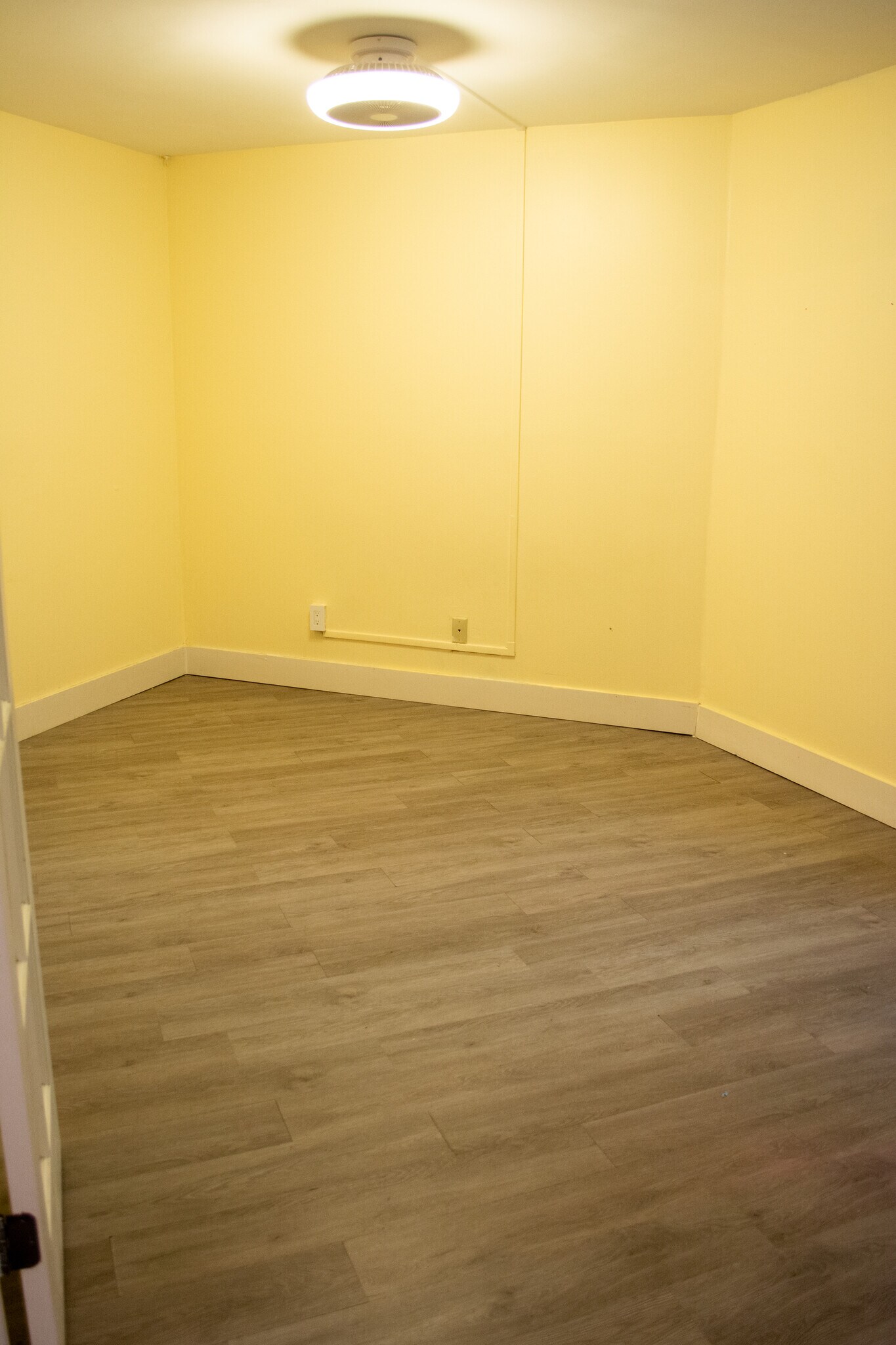 3rd BR or Den - 992 NW 93rd Ave