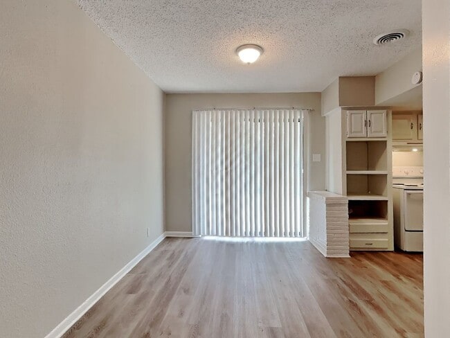 Building Photo - Remodeled 3BR/1.5BA Home with Garage, Spacious Layout & Modern Upgrades