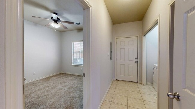Building Photo - 332 Forest Dr Loop