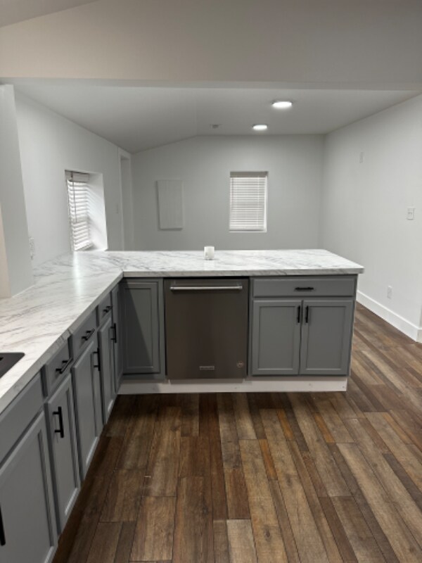 Building Photo - 907 Michigan Ave