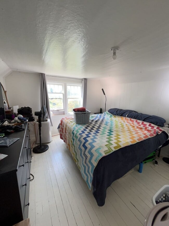 Building Photo - Charming DADU 2BD 1 BA