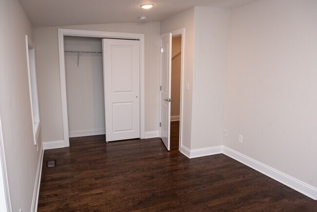 Building Photo - 303 Witherspoon St
