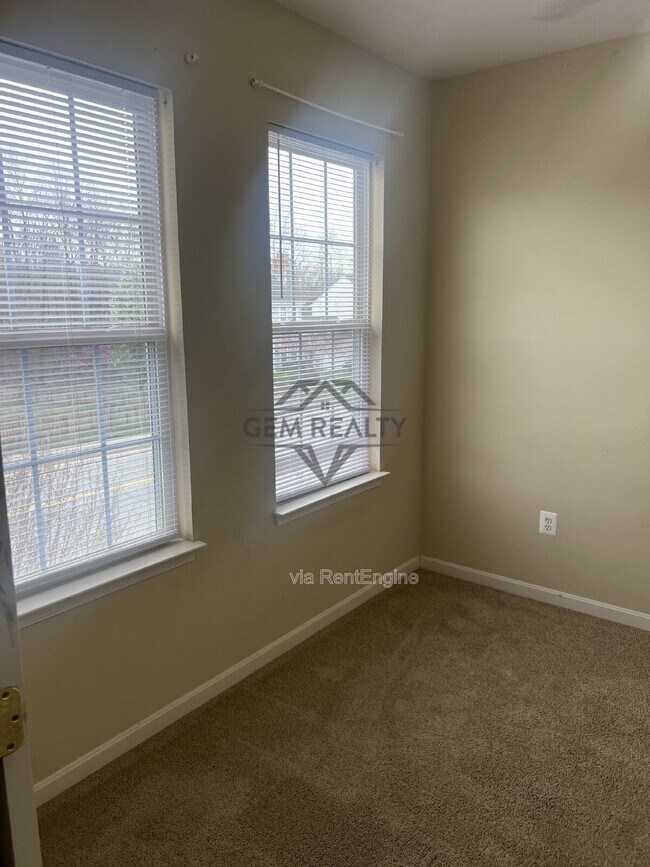 Building Photo - 6507 Hot Spring Ln