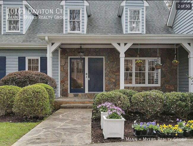 Building Photo - 10101 Daviton Ct