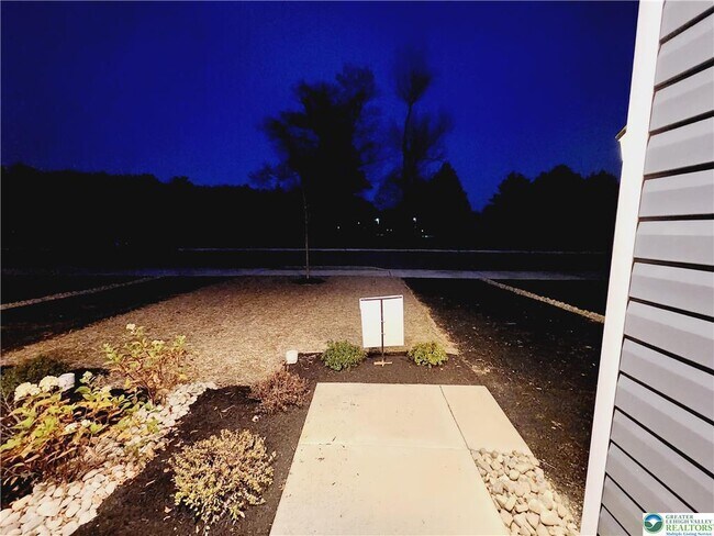 Building Photo - 1104 Martin Rd