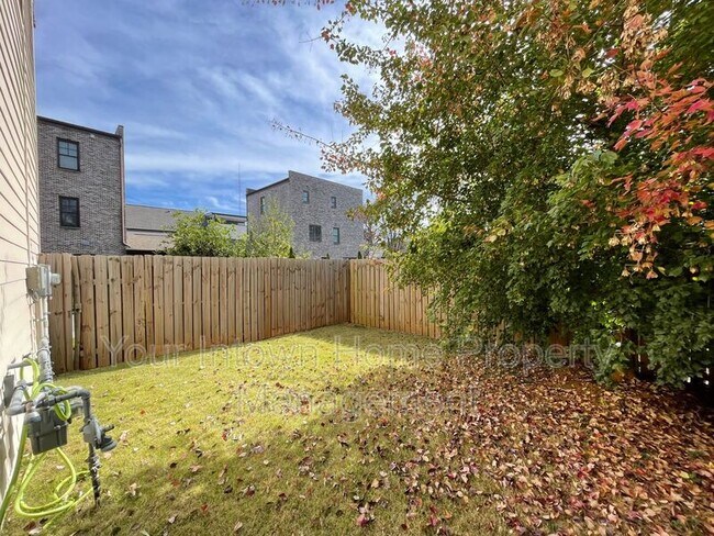 Building Photo - 504 Rankin St NE