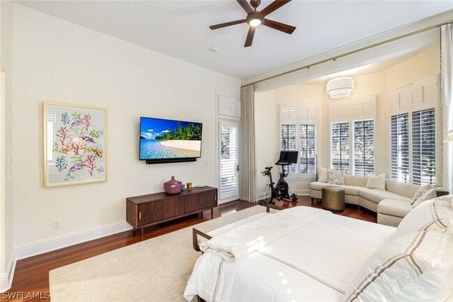 Building Photo - 2904 Tiburon Blvd E