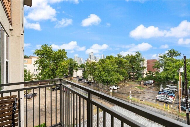 Building Photo - 1900 Barton Springs Rd
