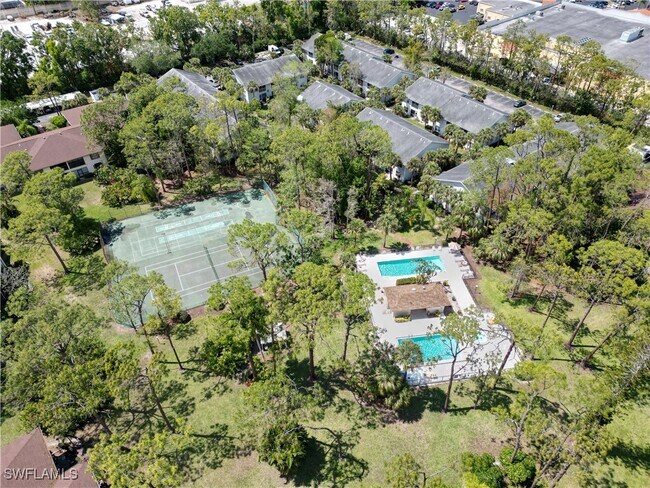 Building Photo - 1801 Courtyard Way