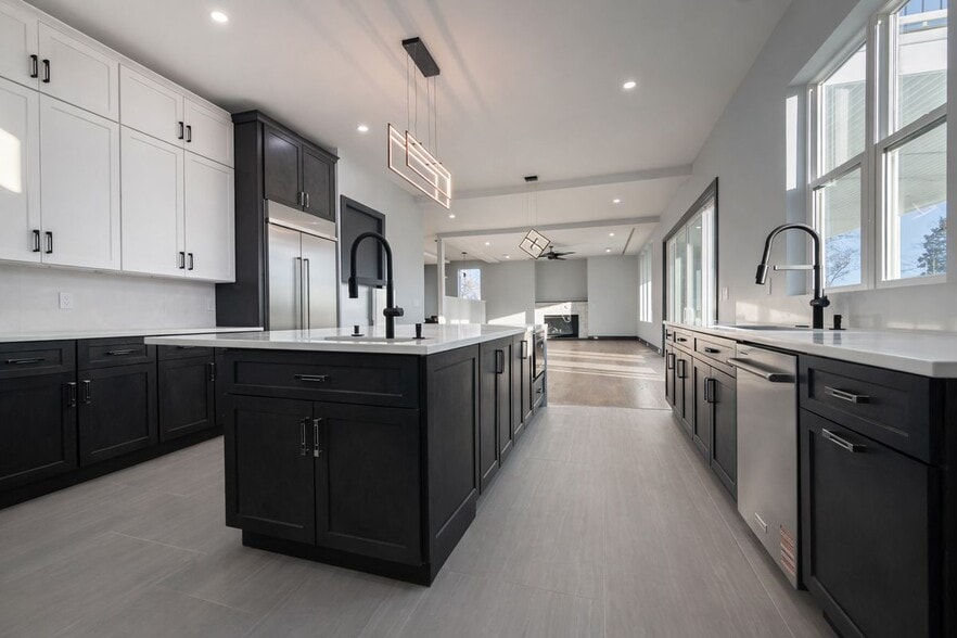 Building Photo - 2613 Beacon Hill Rd