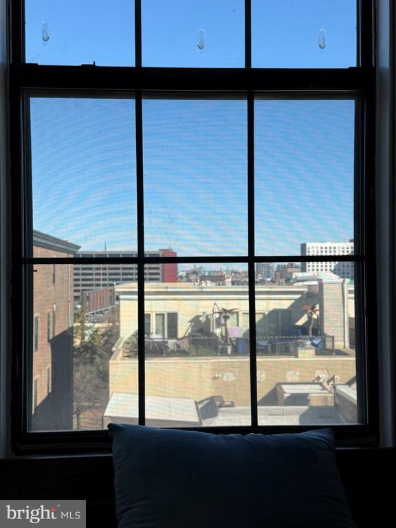 Building Photo - 315 New St