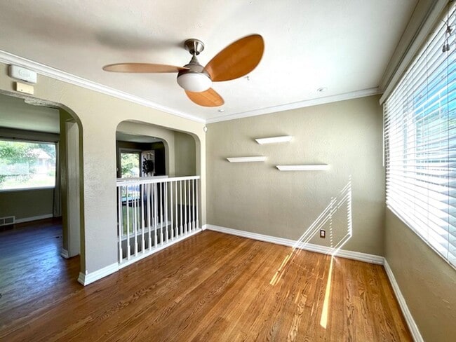 Building Photo - Amazing Littleton Bungalow