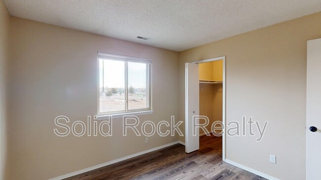 Building Photo - 1845 Zebulon Dr