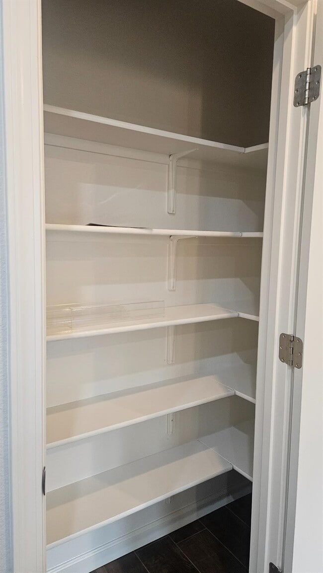 Building Photo - 3351 Cordova Ave