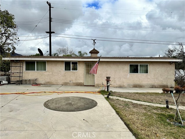 Building Photo - 1429 Underhill Terrace