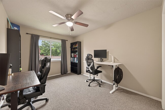 Building Photo - 12110 Essenbruk Dr