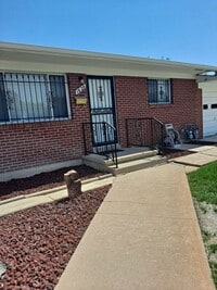 Building Photo - 1626-1628 Hollywood Dr.