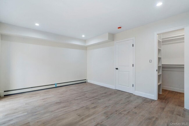 Building Photo - 42-27 214th Pl