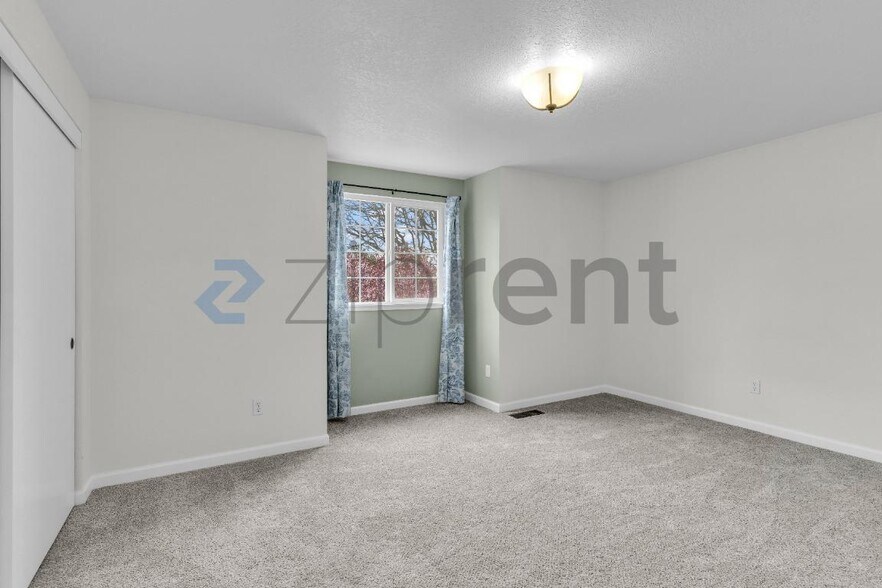 Building Photo - 7410 SW 173rd Pl