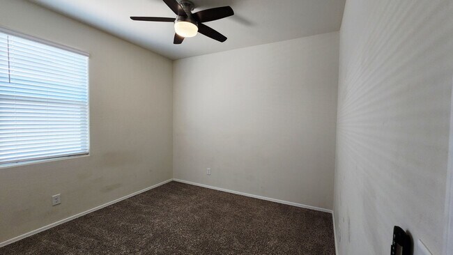 Building Photo - 3 bed in Casa Grande!