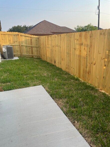Building Photo - 3706 Chapa Ave