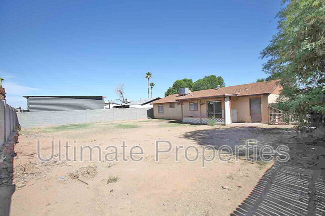Building Photo - 1614 W Sequoia Dr