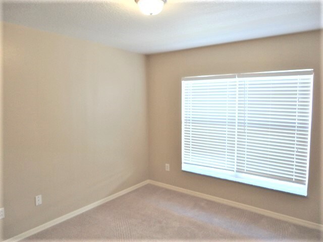 Building Photo - 522 Beth Ann St