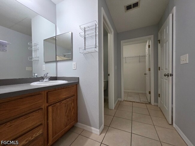 Building Photo - 332 Rogen St