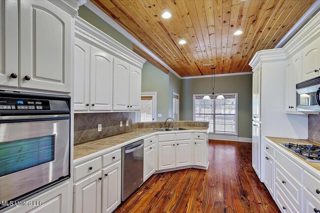 Building Photo - 132 Hartfield Dr