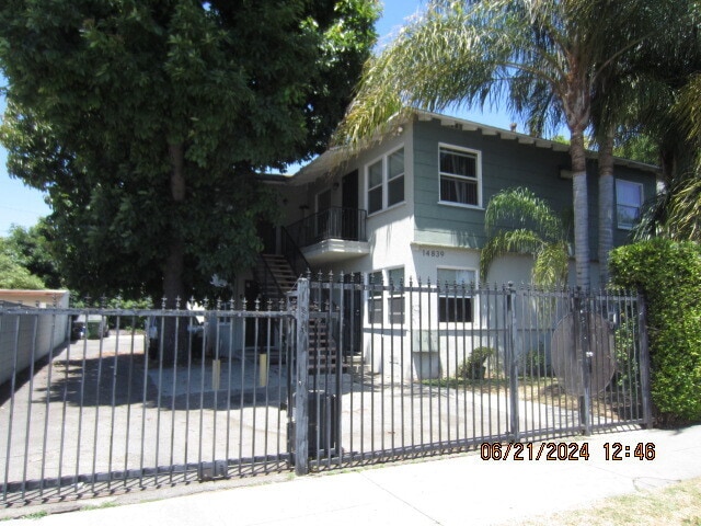 Building Photo - 14839 Blythe St