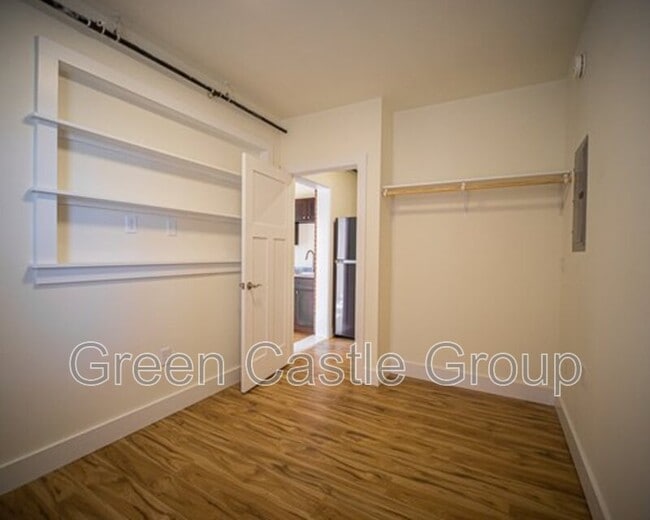 Building Photo - 28 S Williams St