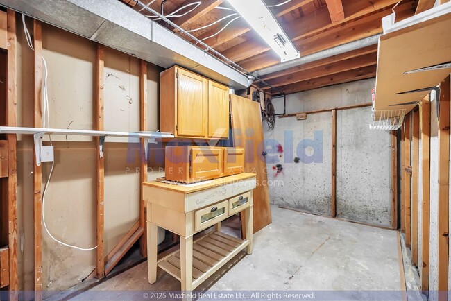 Building Photo - Sandy - 3BD - 1 BTH 1 Carport - Salt Lake ...