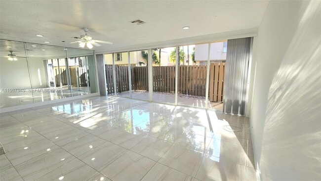 Building Photo - 841 NW 81st Ave