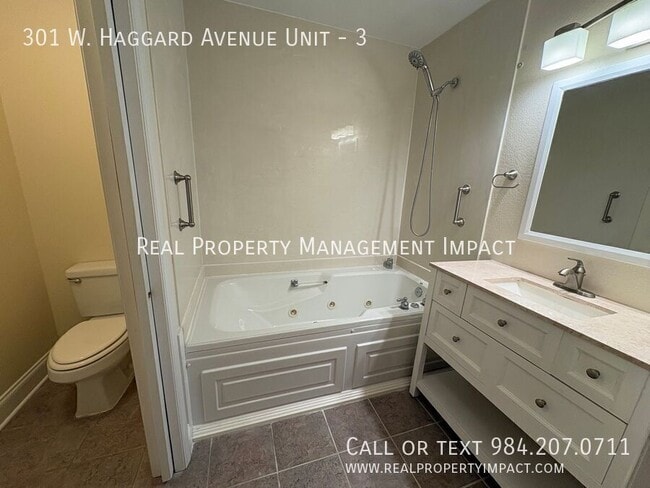 Building Photo - 301 W Haggard Ave