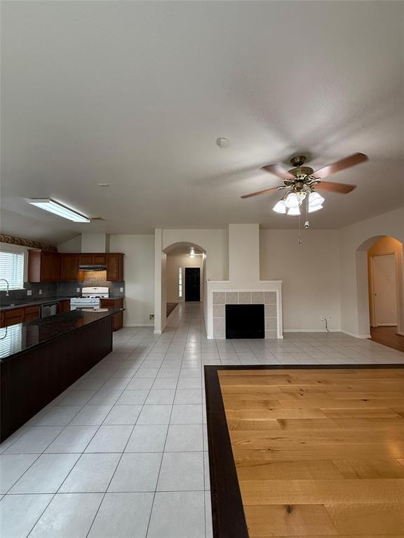 Building Photo - 2019 Bluffton Ln