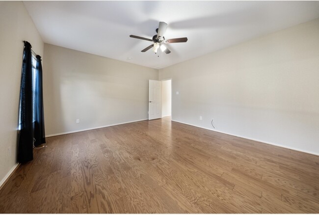 Building Photo - 18123 Hillock Glen Ln