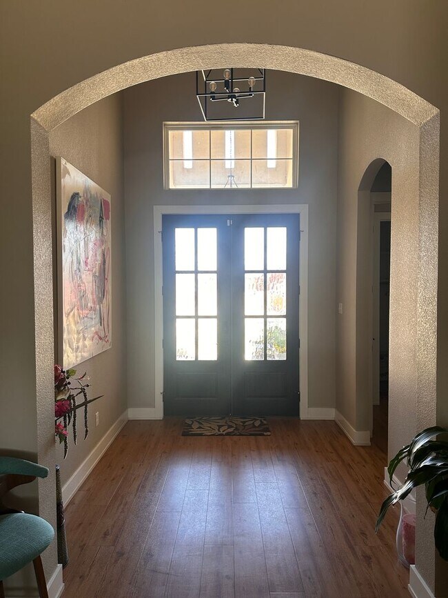 Building Photo - LAKE FRONT PROPERTY!  4/3/2; FULLY  FURNISHED