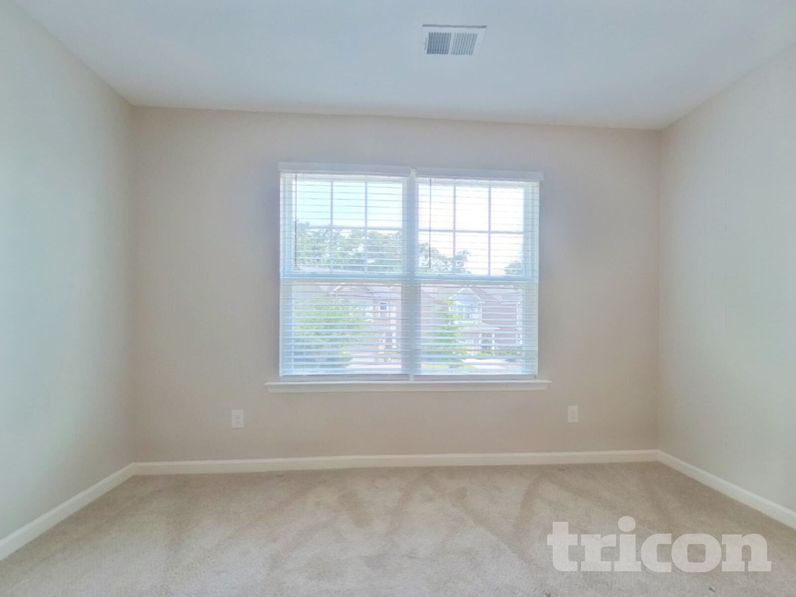 Building Photo - 409 Eastfair Dr