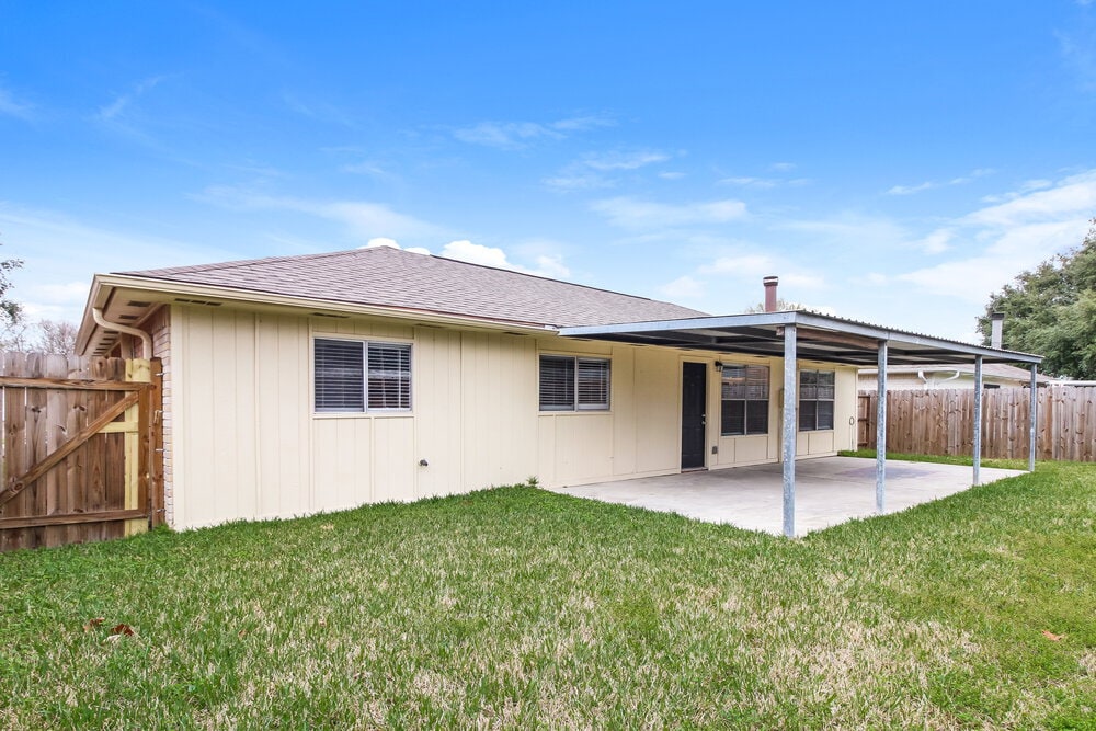 Building Photo - 9938 Shell Rock Rd