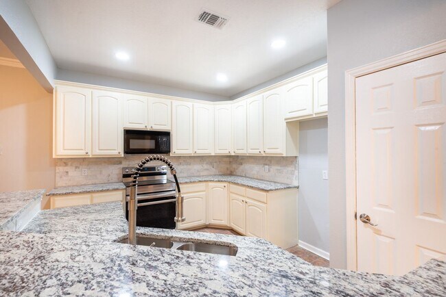 Building Photo - 1302 San Miguel Dr